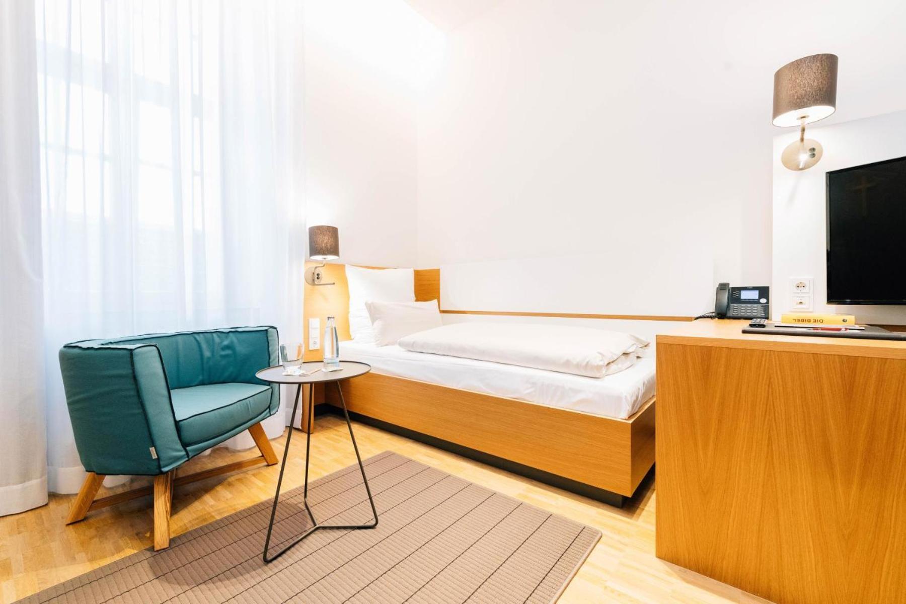 Bildungs- Und Tagungshaus Liborianum Hotel Paderborn Bagian luar foto